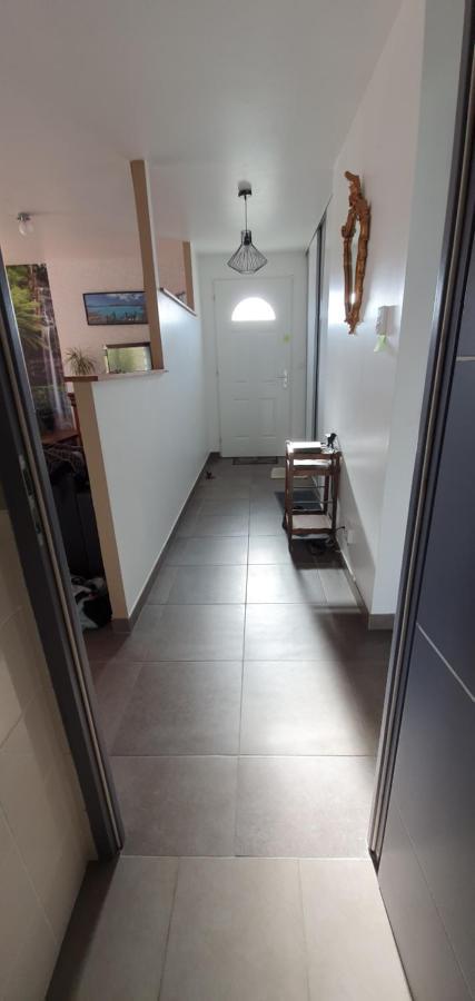 1 Chambre Privative Avec Bureau Et Cuisine Dans Maison 105 M2 Montfaucon Montfaucon  ภายนอก รูปภาพ