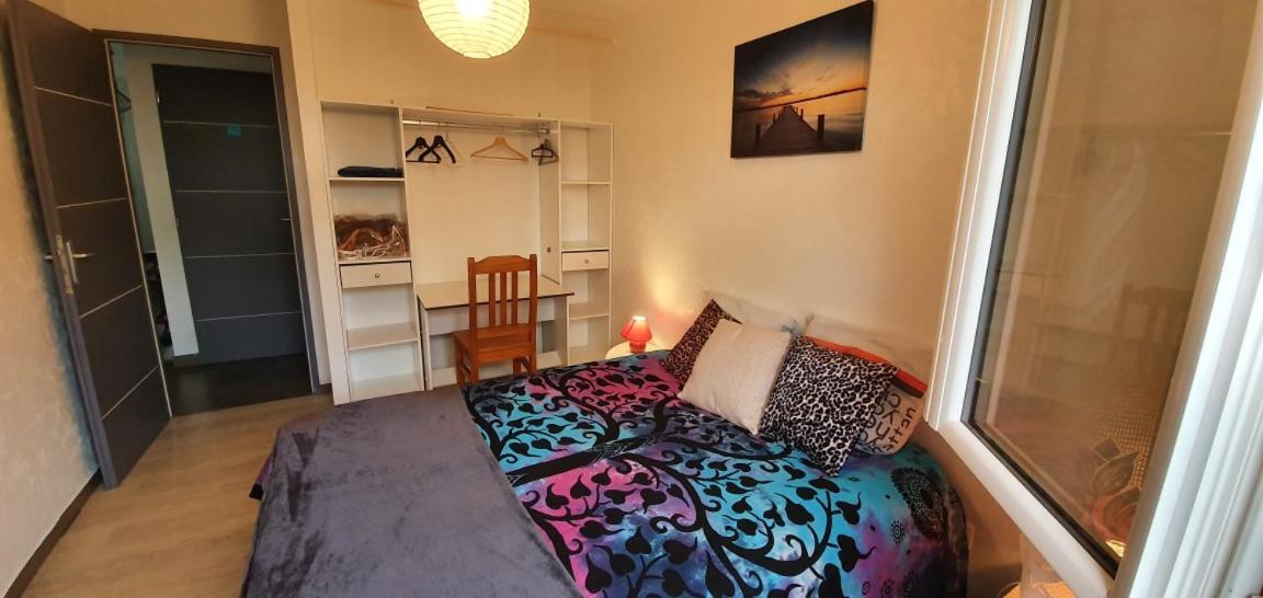1 Chambre Privative Avec Bureau Et Cuisine Dans Maison 105 M2 Montfaucon Montfaucon  ภายนอก รูปภาพ